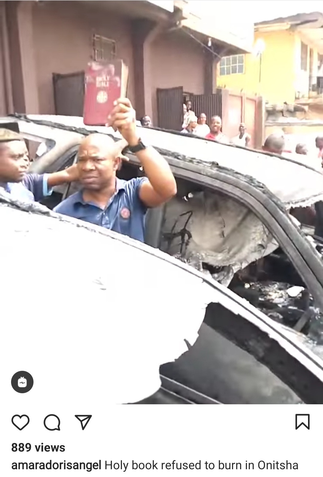 Bible remains intact as fire destroys car and everything inside it in Onitsha, Anambra state (video)