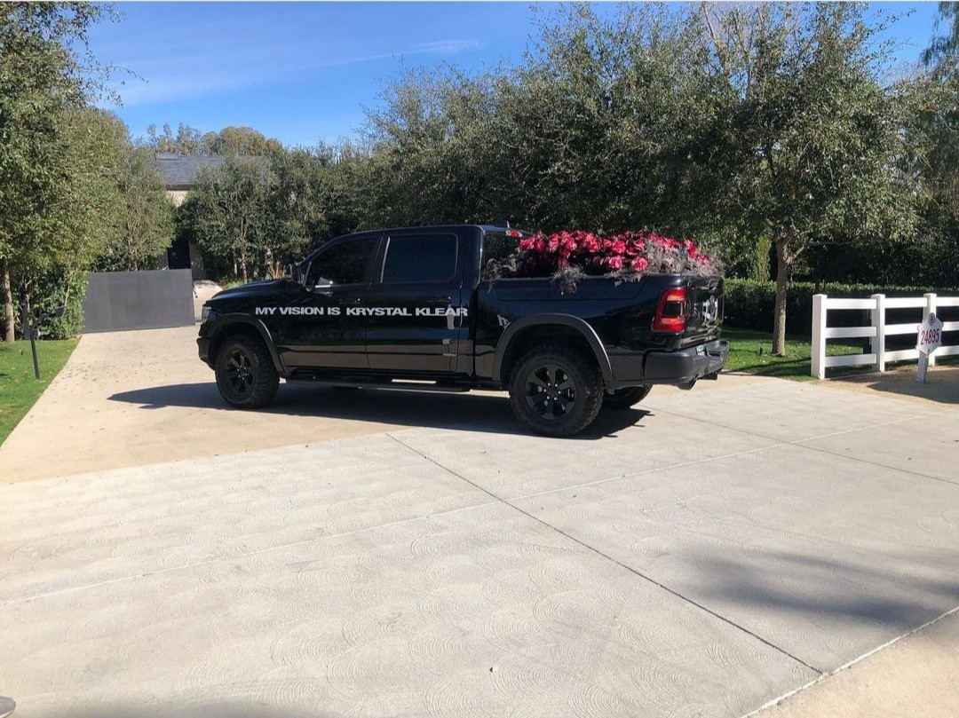 Kanye West sends truckload of flowers to Kim Kardashian on Valentine