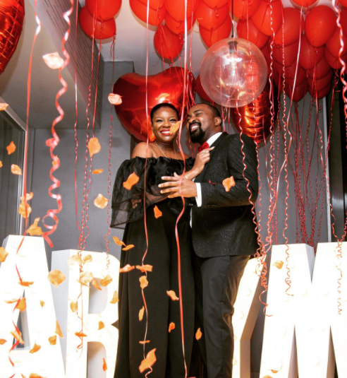 Prolific filmmaker, Kemi Adetiba gets engaged to her man, Oscar Heman-Ackah (photos/Video)